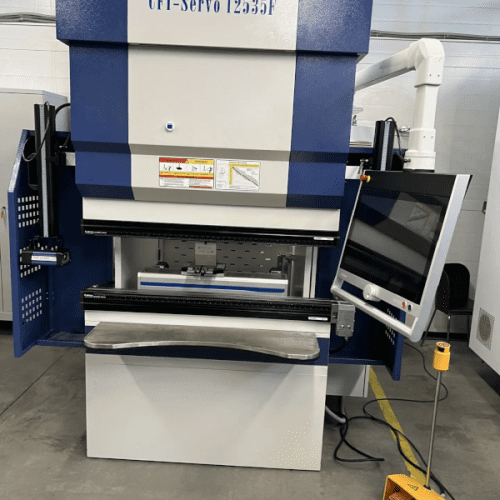 Успешный запуск листогибочного станка CFI Servo 12535F на предприятии Ленинградской области